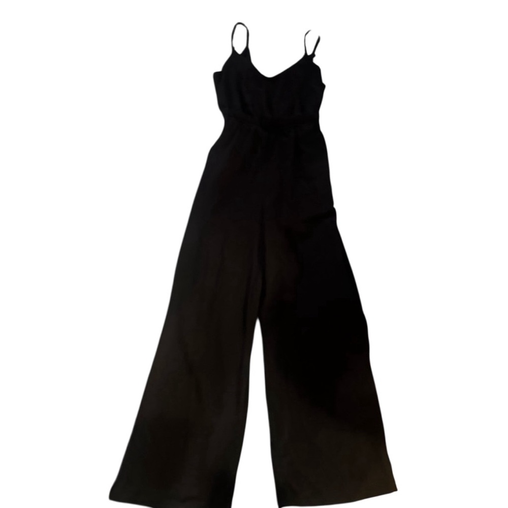 Black Women's lightweight Jumpsuit Romper size SMALL